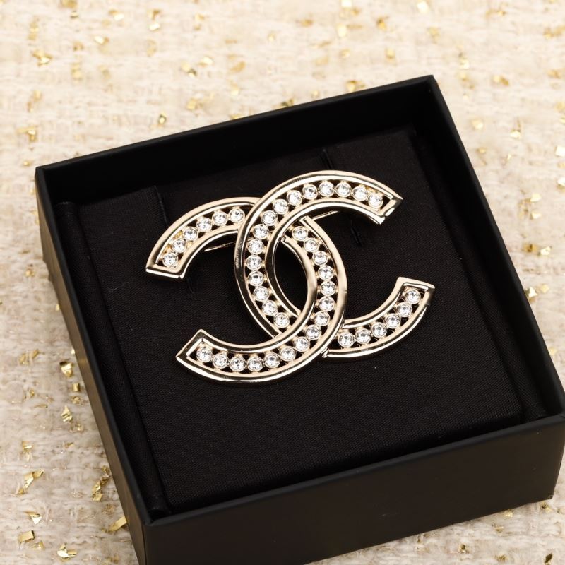 Chanel Brooches - Click Image to Close